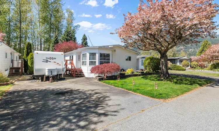 13-41168 Lougheed Highway