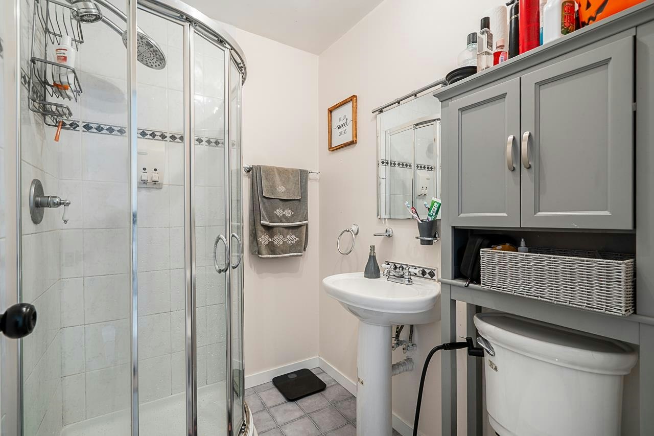 12214 211 Street, Maple Ridge, BC, V2X 8C9 - 20
