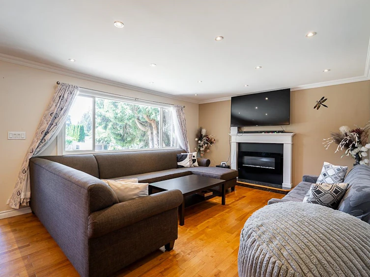 12214 211 Street, Maple Ridge, BC, V2X 8C9 - 7