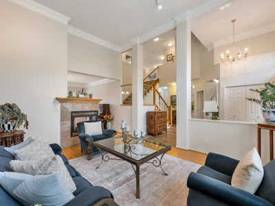21679 52 Avenue - 4