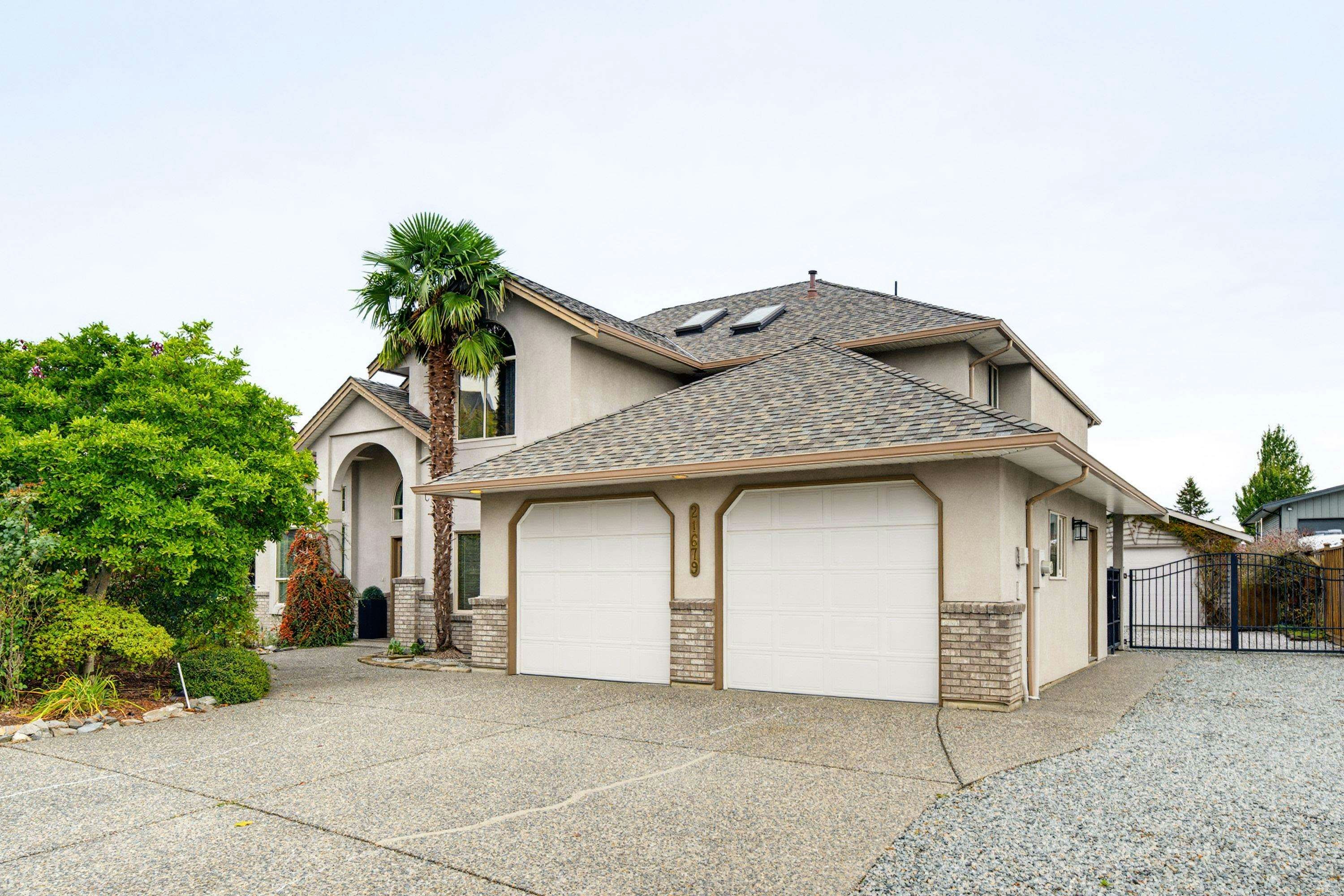 21679 52 Avenue - 2