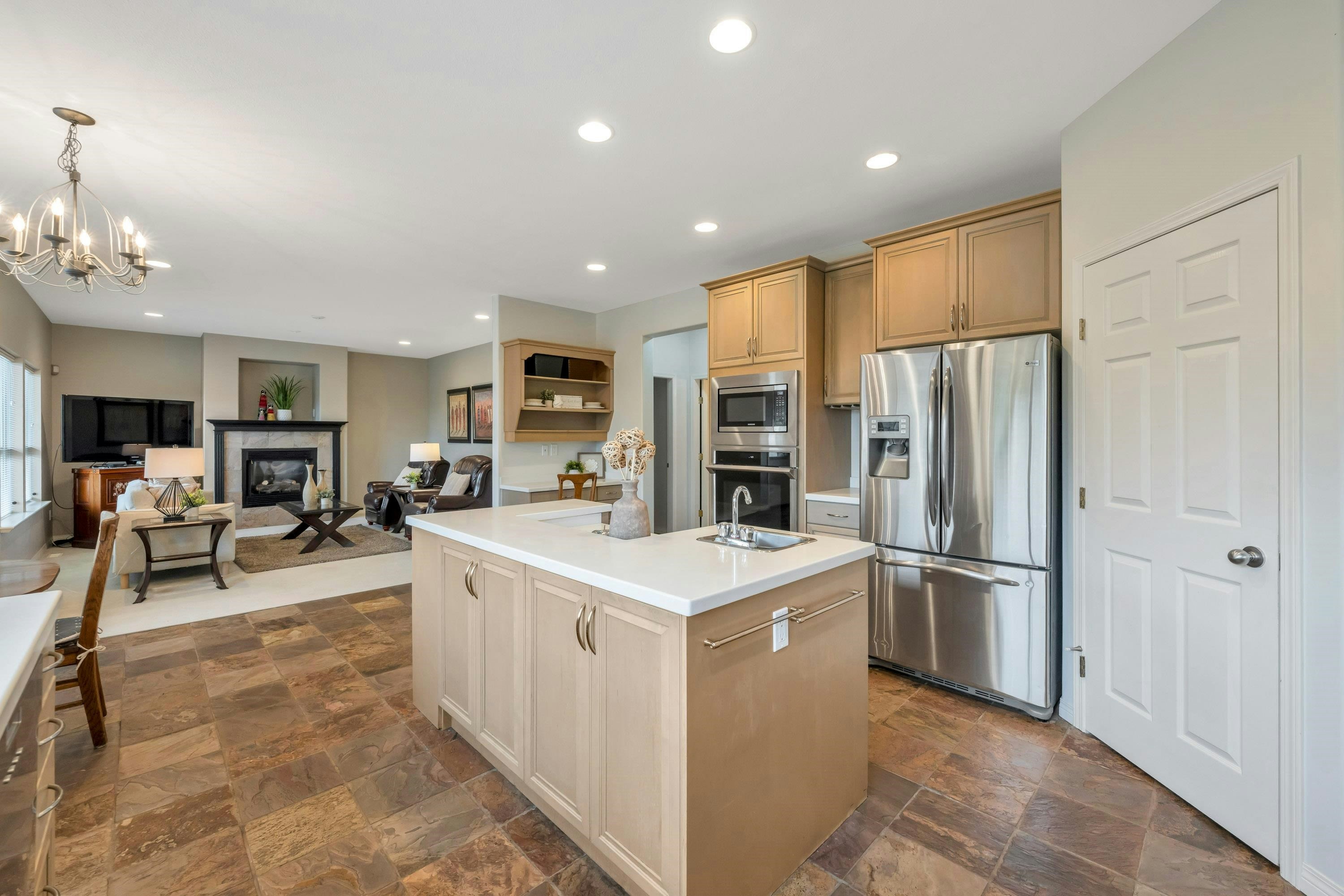 21679 52 Avenue, Langley, BC, V2Y 1L7 - 11