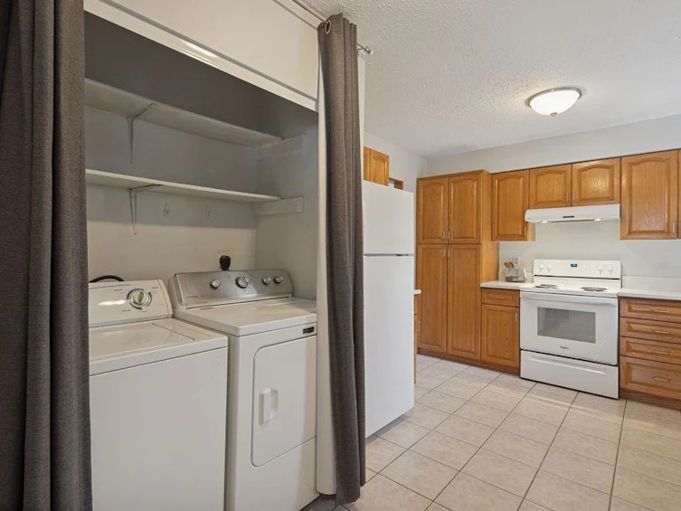 2657 Burnside Place, Coquitlam, BC, V3E 1A1 - 10