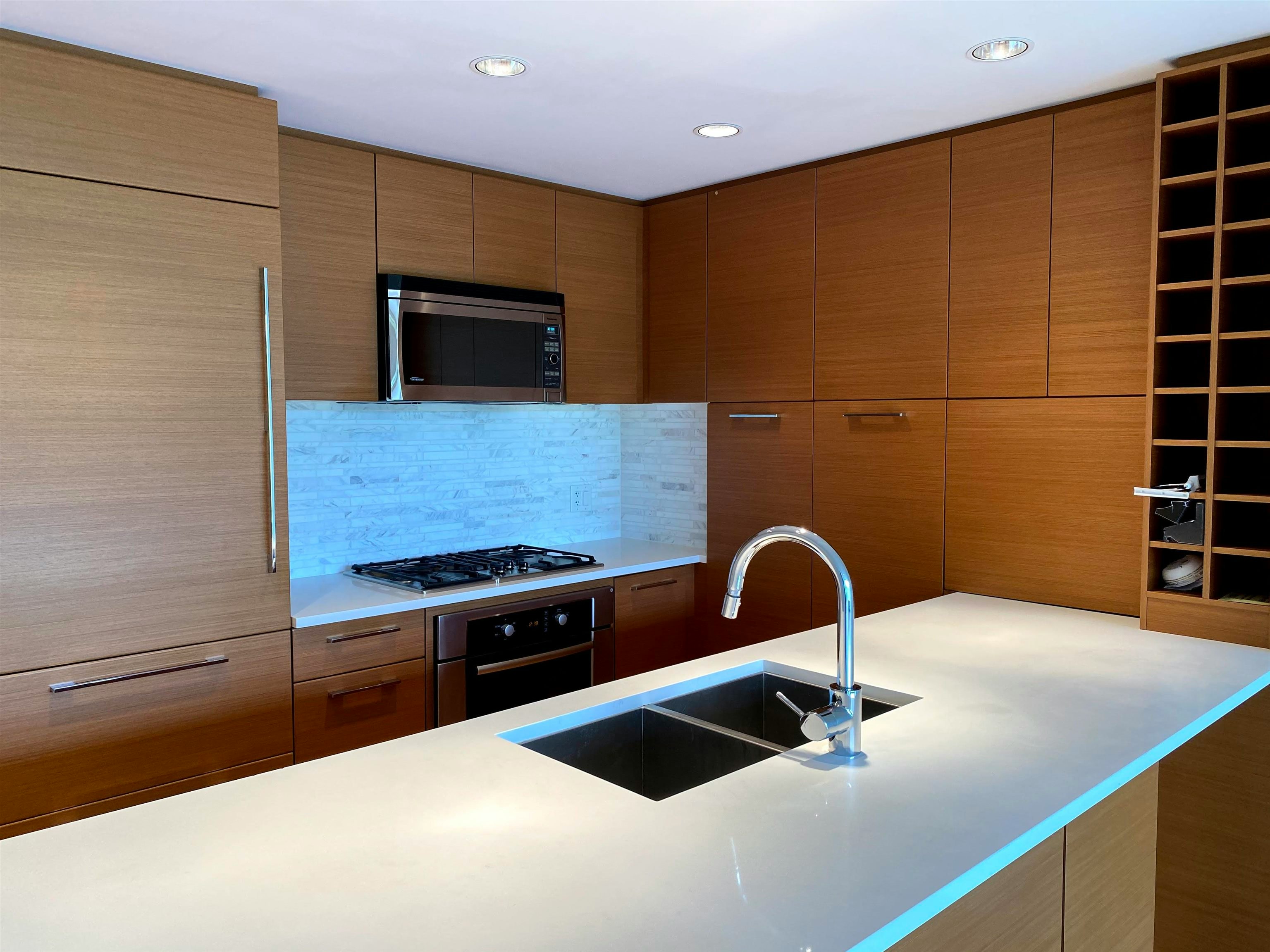 606-5868 Agronomy Road, Vancouver, BC, V6T 0B5 - 5