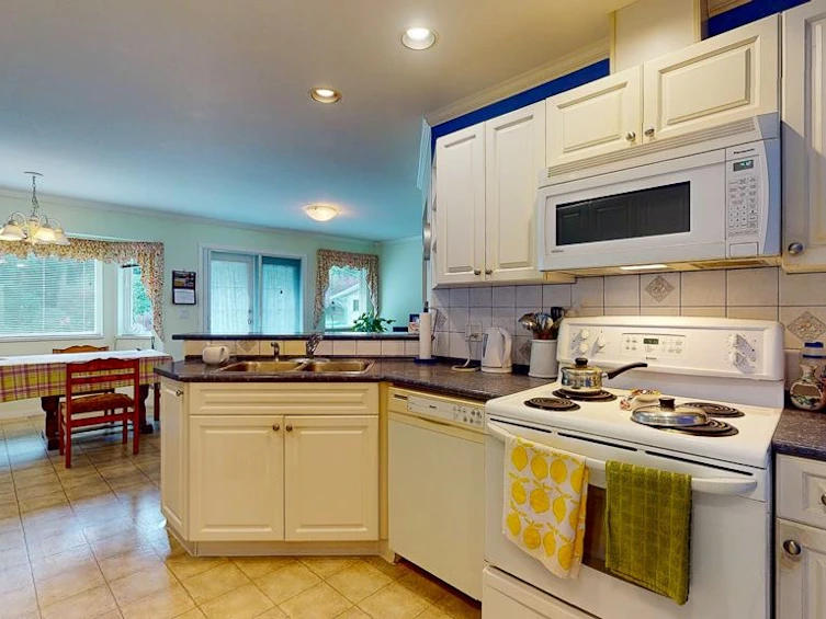 619 Ocean View, Gibsons, BC, V0N 1V3 - 16