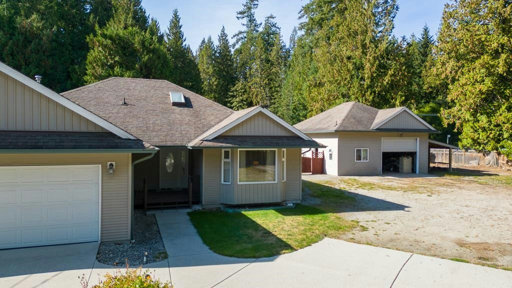 619 Ocean View, Gibsons, BC, V0N 1V3
