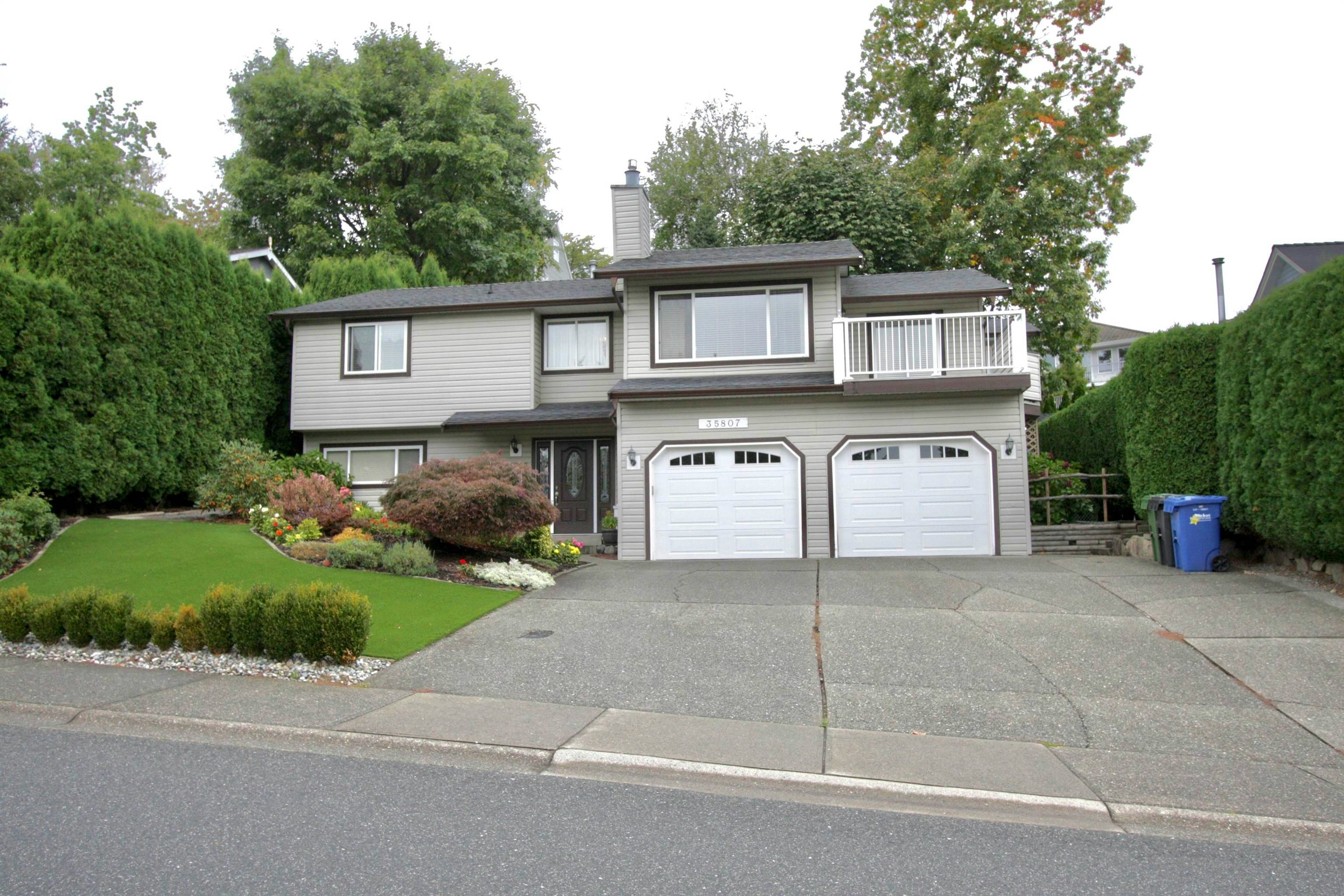 35807 Sunridge Place, Abbotsford, BC, V3G 1E5