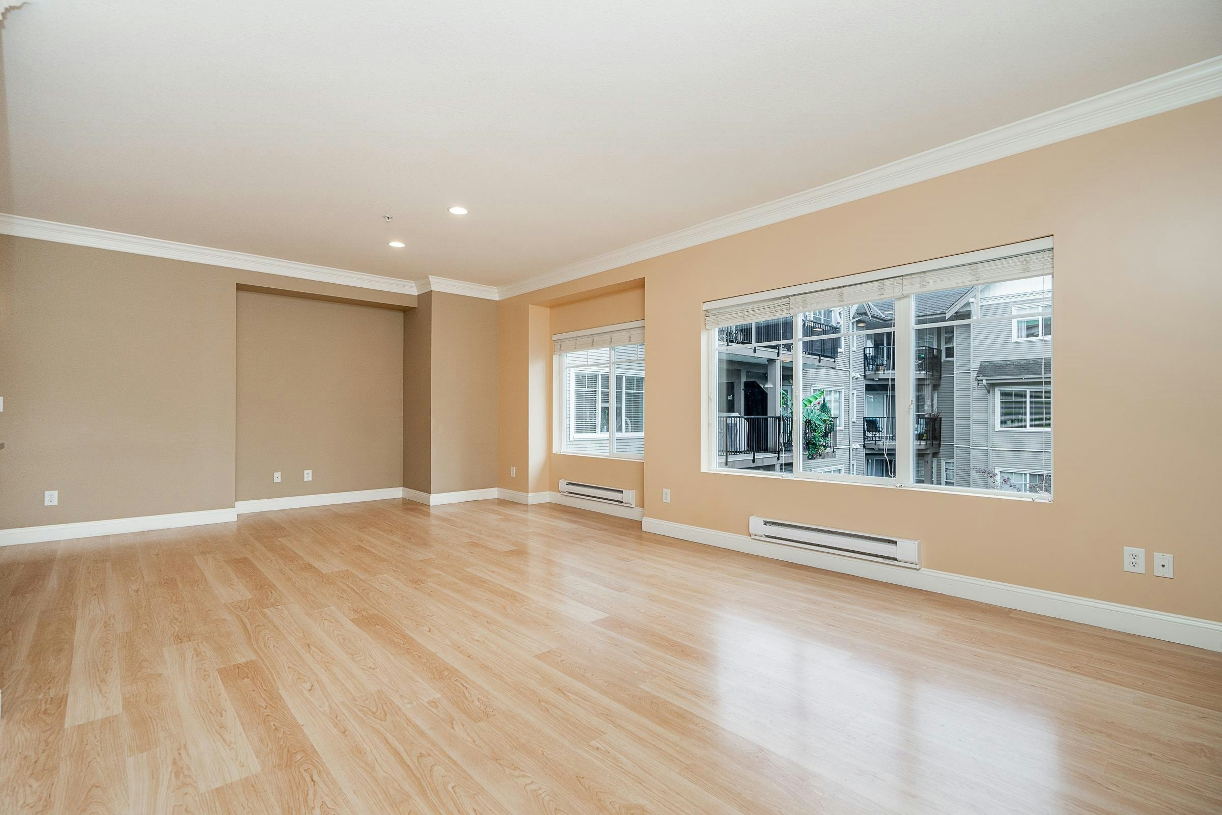 301-22150 Dewdney Trunk Road, Maple Ridge, BC, V2X 3H6 - 13