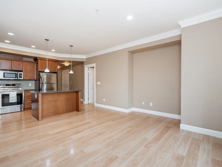 301-22150 Dewdney Trunk Road, Maple Ridge, BC, V2X 3H6 - 9