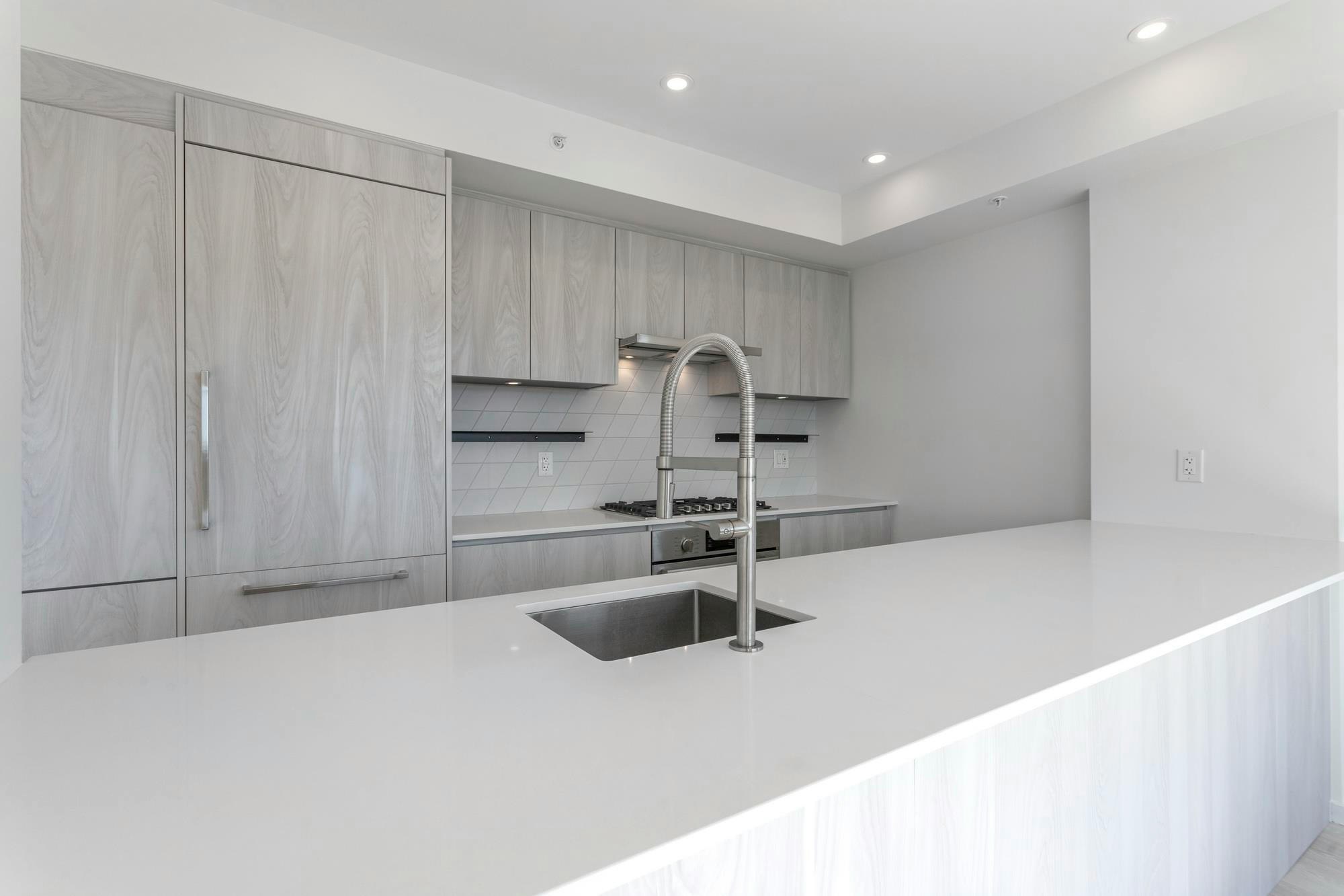 602-3264 Vanness Street - 4