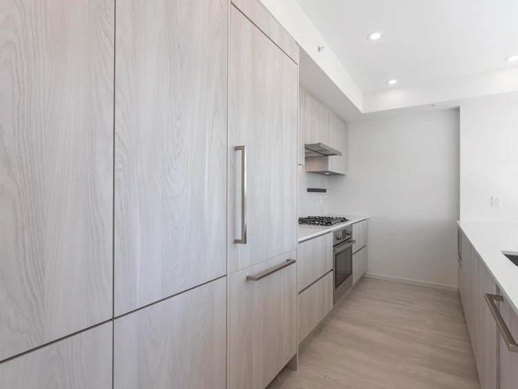 602-3264 Vanness Street, Vancouver, BC, V5R 0L5 - 6