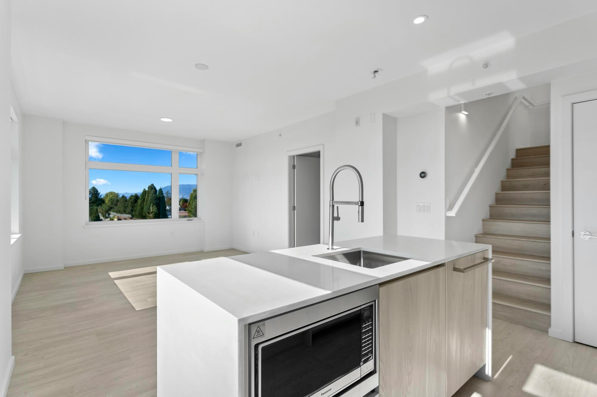 603-3264 Vanness Street, Vancouver, BC, V5R 0L5 - 13
