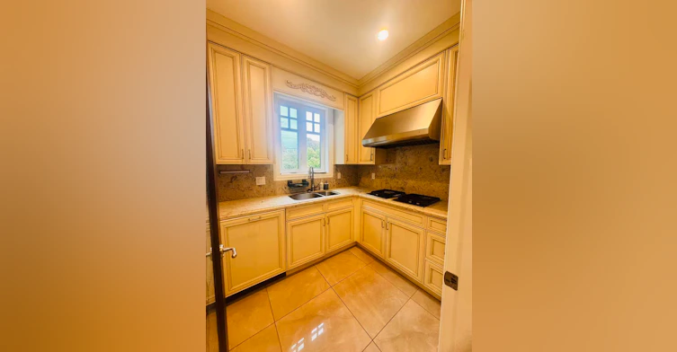 4000 College Highroad Road, Vancouver, BC, V6T 1G7 - 3