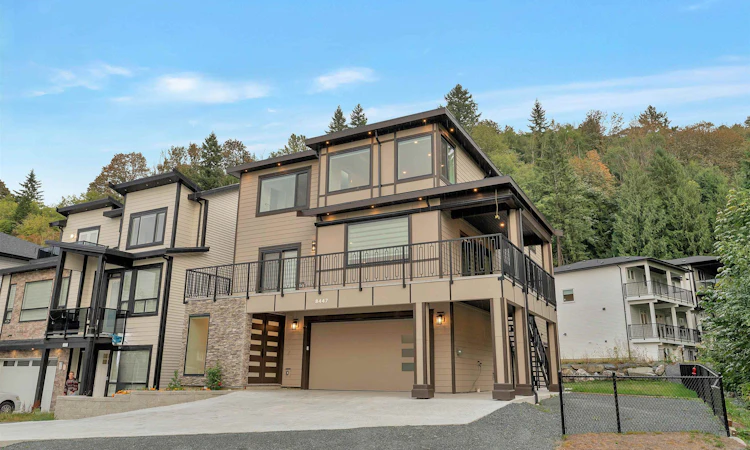 8447 Forest Gate Drive