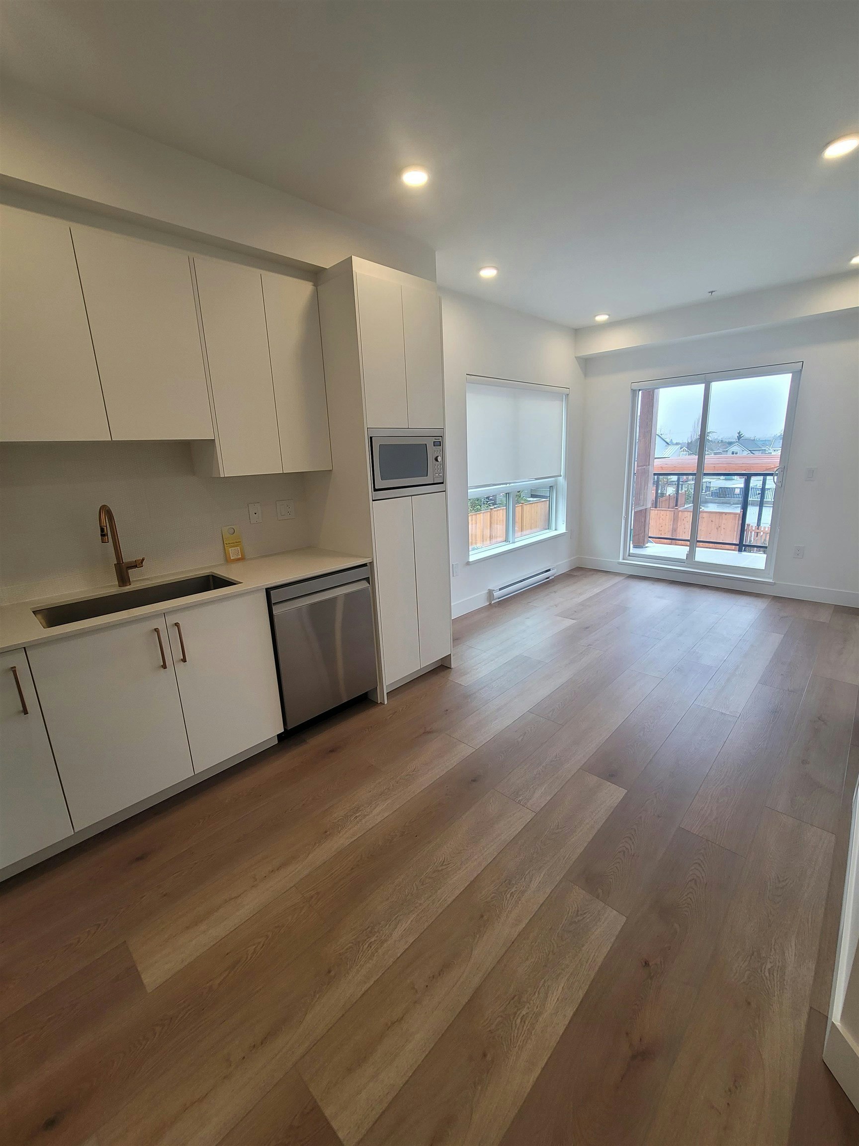 214-20282 72b Avenue, Langley, BC, V2Y 4J9 - 3