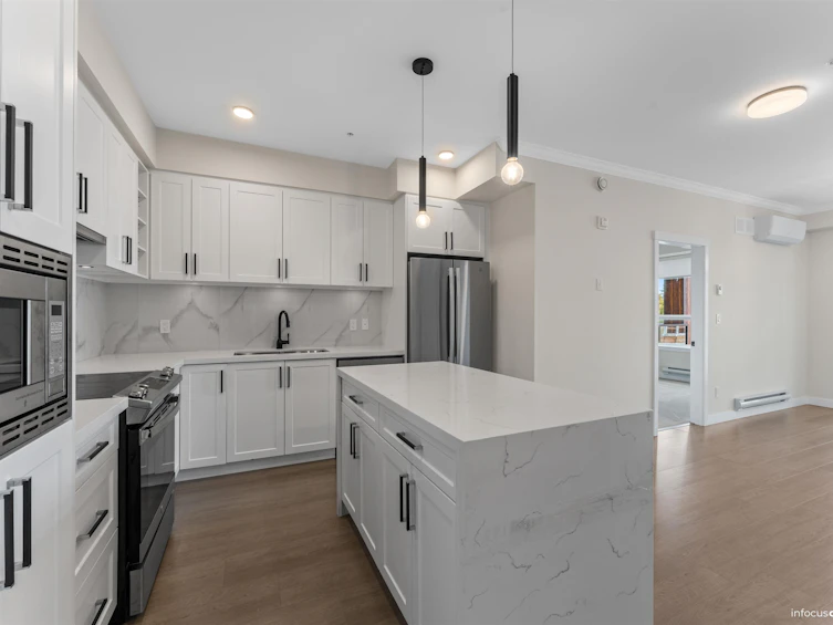 423-12109 223 Street, Maple Ridge, BC, V2X 5Y6 - 2