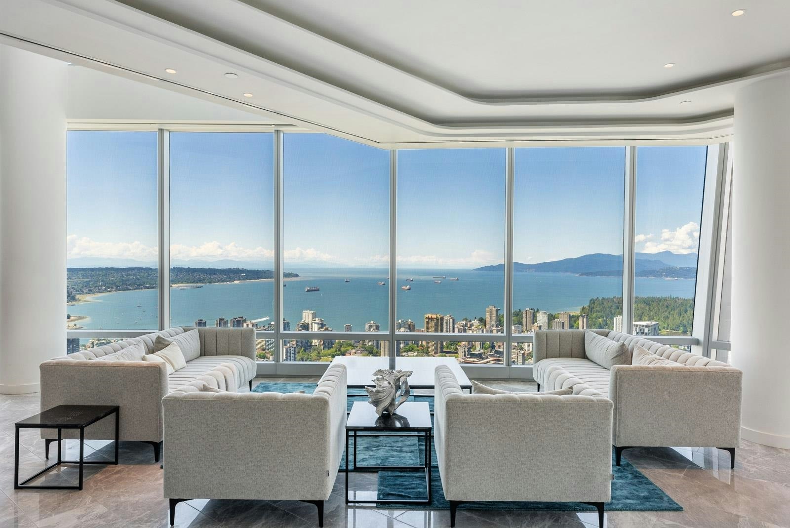 PH 1-1151 W Georgia Street, Vancouver, BC, V6E 0B3
