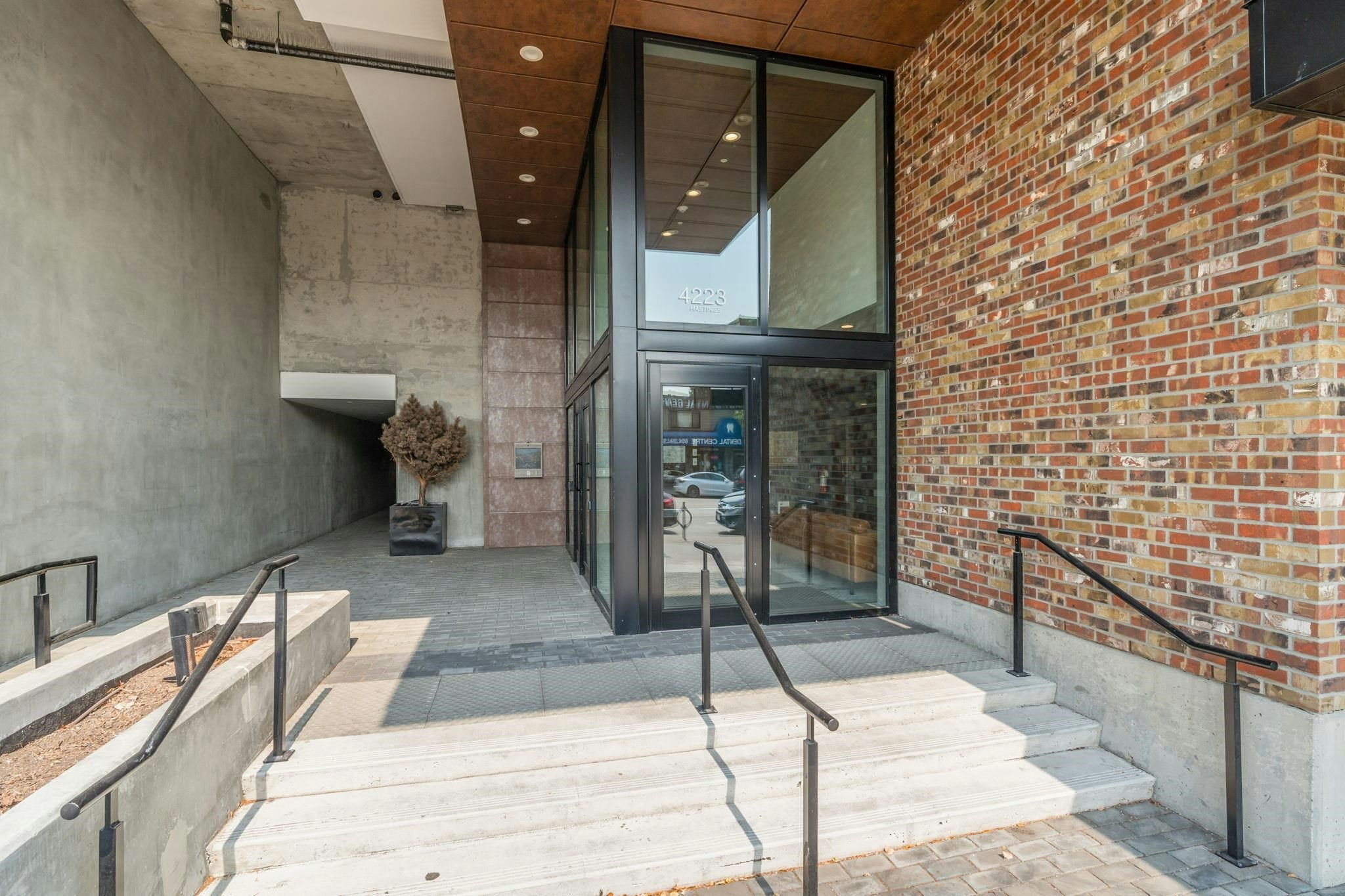 305-4223 Hastings Street, Burnaby, BC, V5C 2J5 - 13