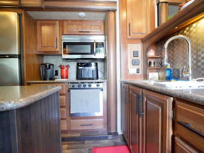 11-30860 Trans Canada Highway - 4