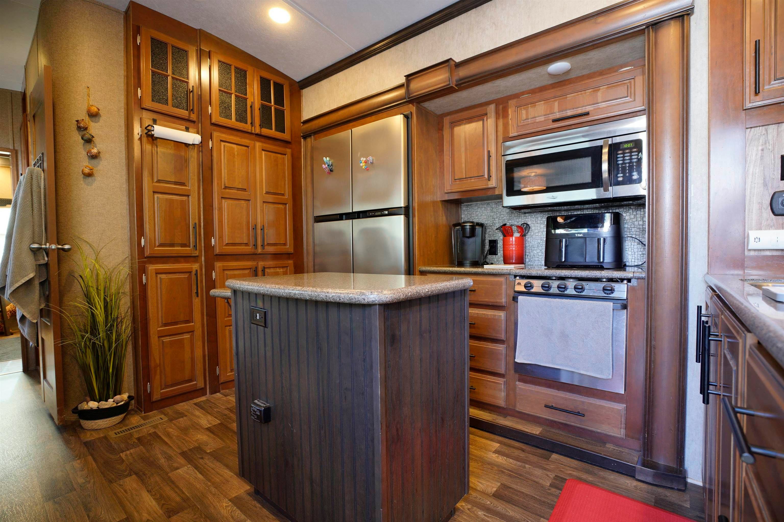 11-30860 Trans Canada Highway - 5