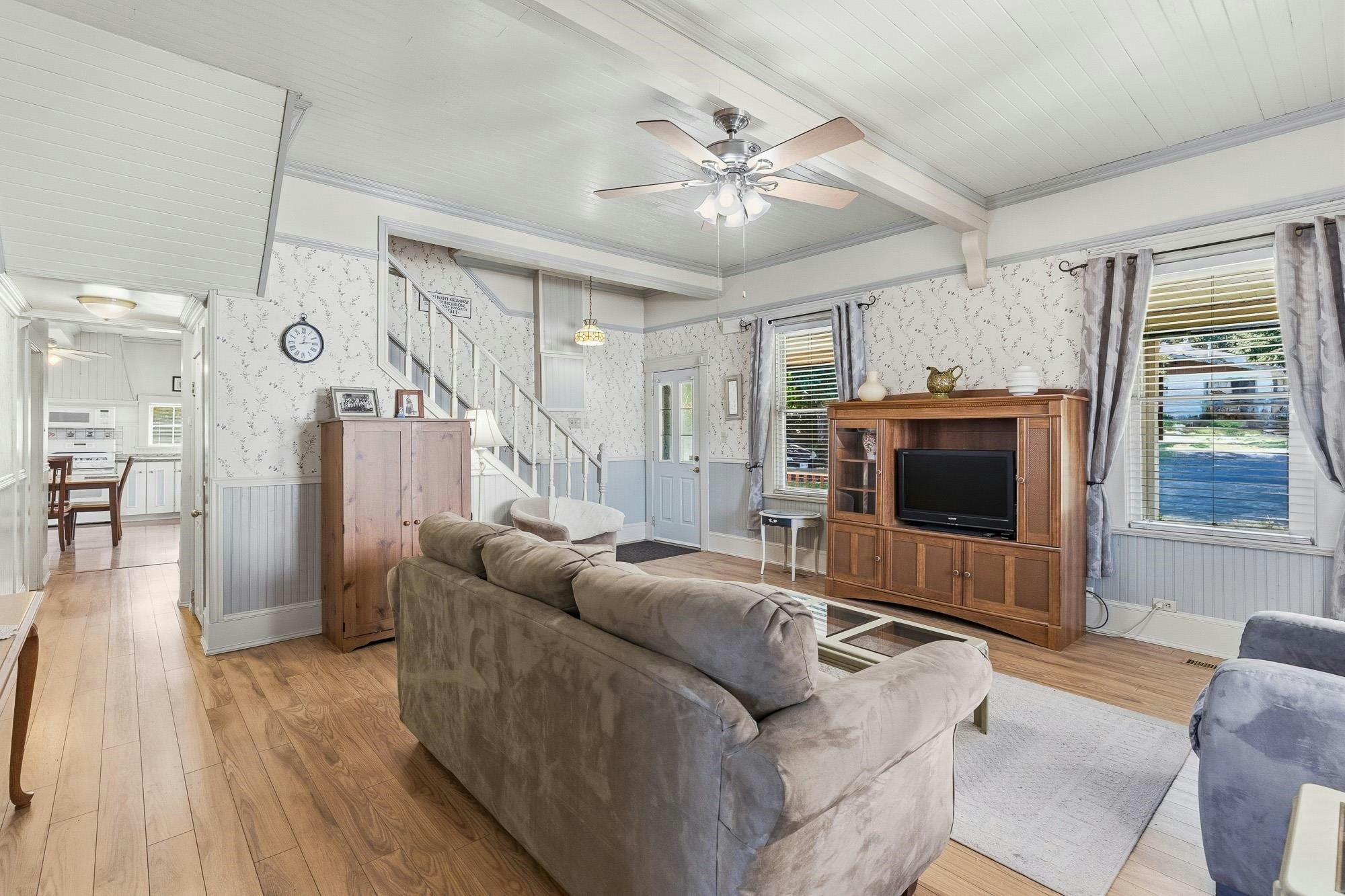 1075 3rd Avenue, Hope, BC, V0X 1L0 - 6