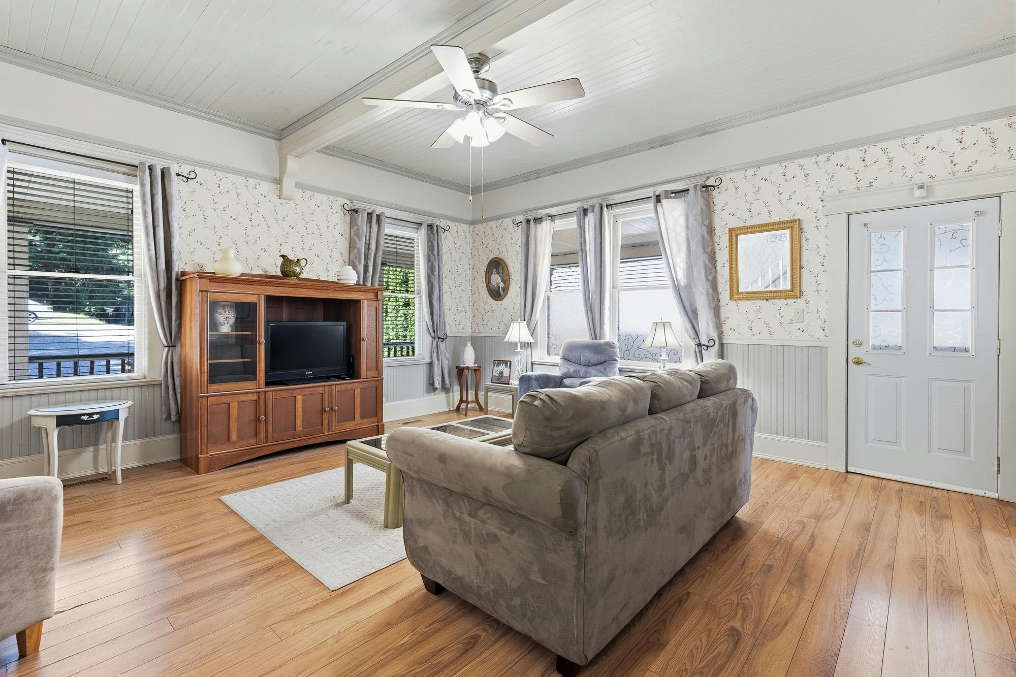 1075 3rd Avenue, Hope, BC, V0X 1L0 - 8