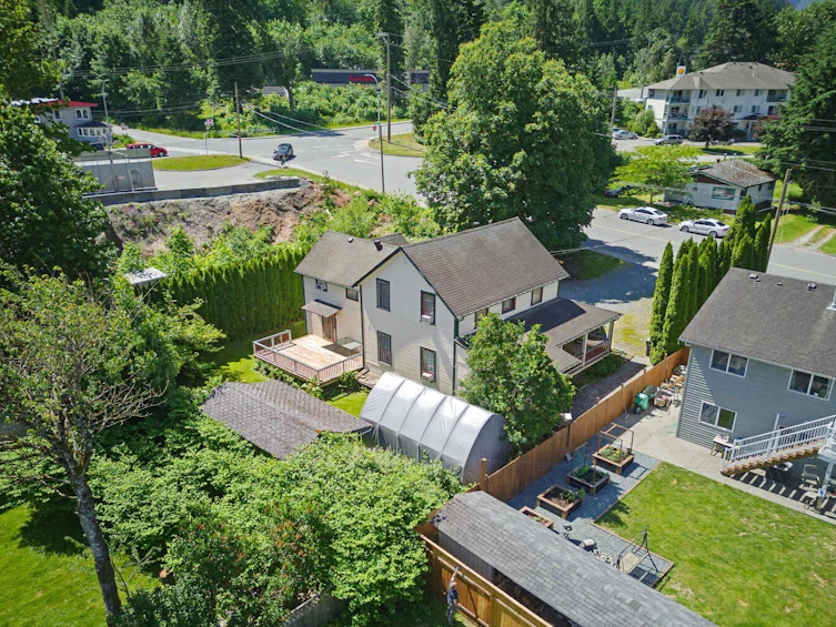 1075 3rd Avenue, Hope, BC, V0X 1L0 - 33
