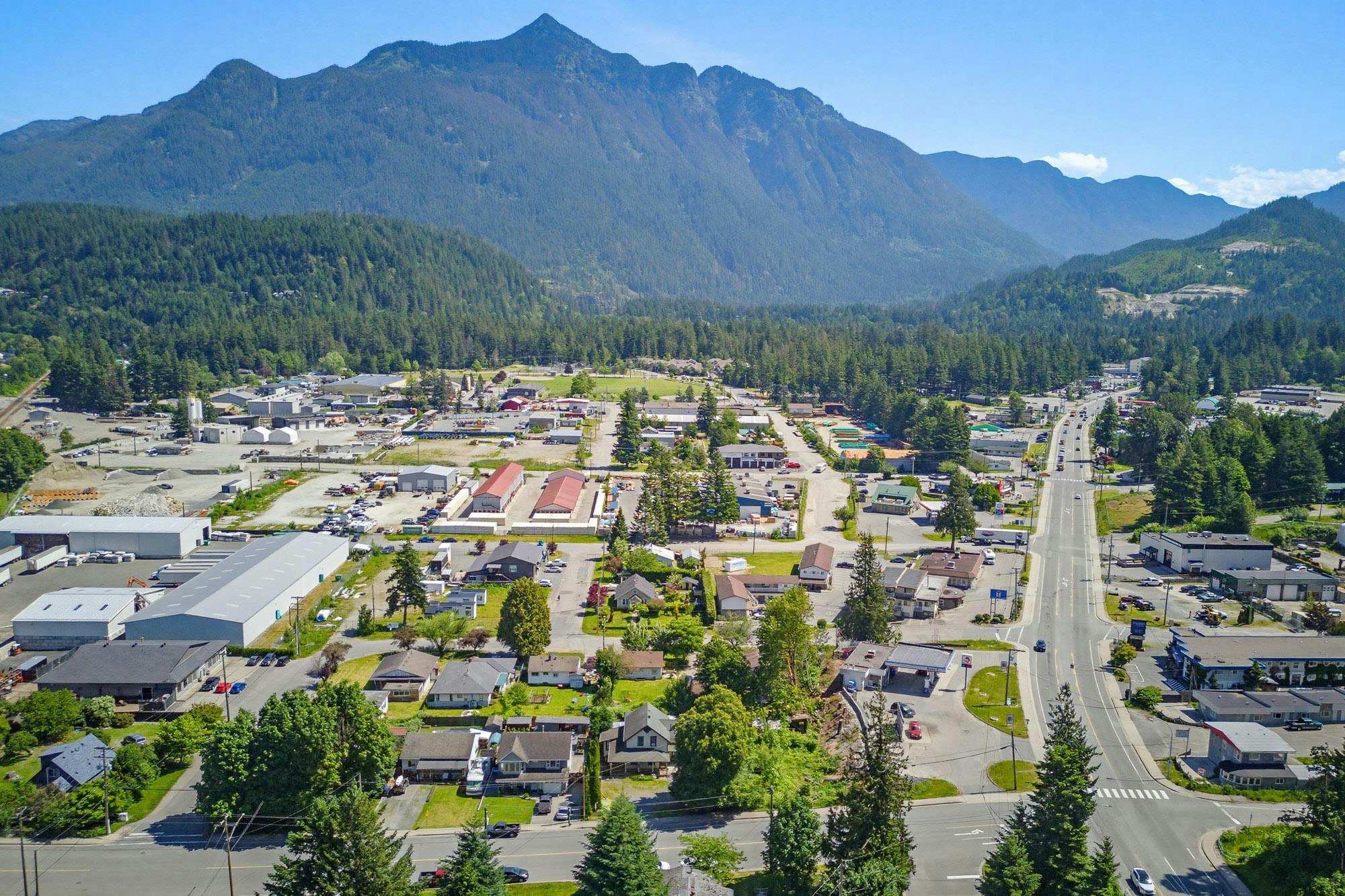 1075 3rd Avenue, Hope, BC, V0X 1L0 - 35