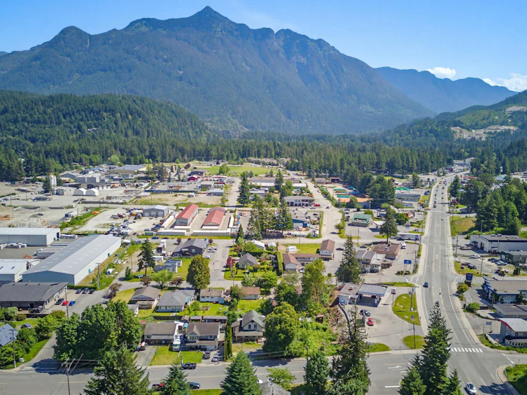 1075 3rd Avenue, Hope, BC, V0X 1L0 - 35