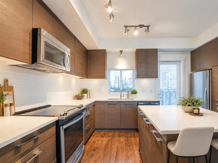 7-909 Clarke Road, Port Moody, BC, V3H 1L6 - 3
