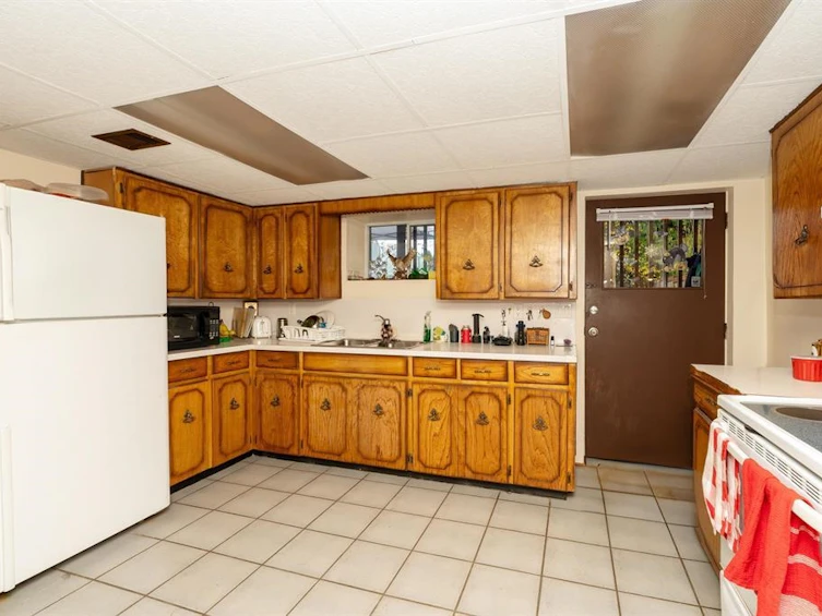 12250 Skillen Street, Maple Ridge, BC, V2X 4X3 - 6