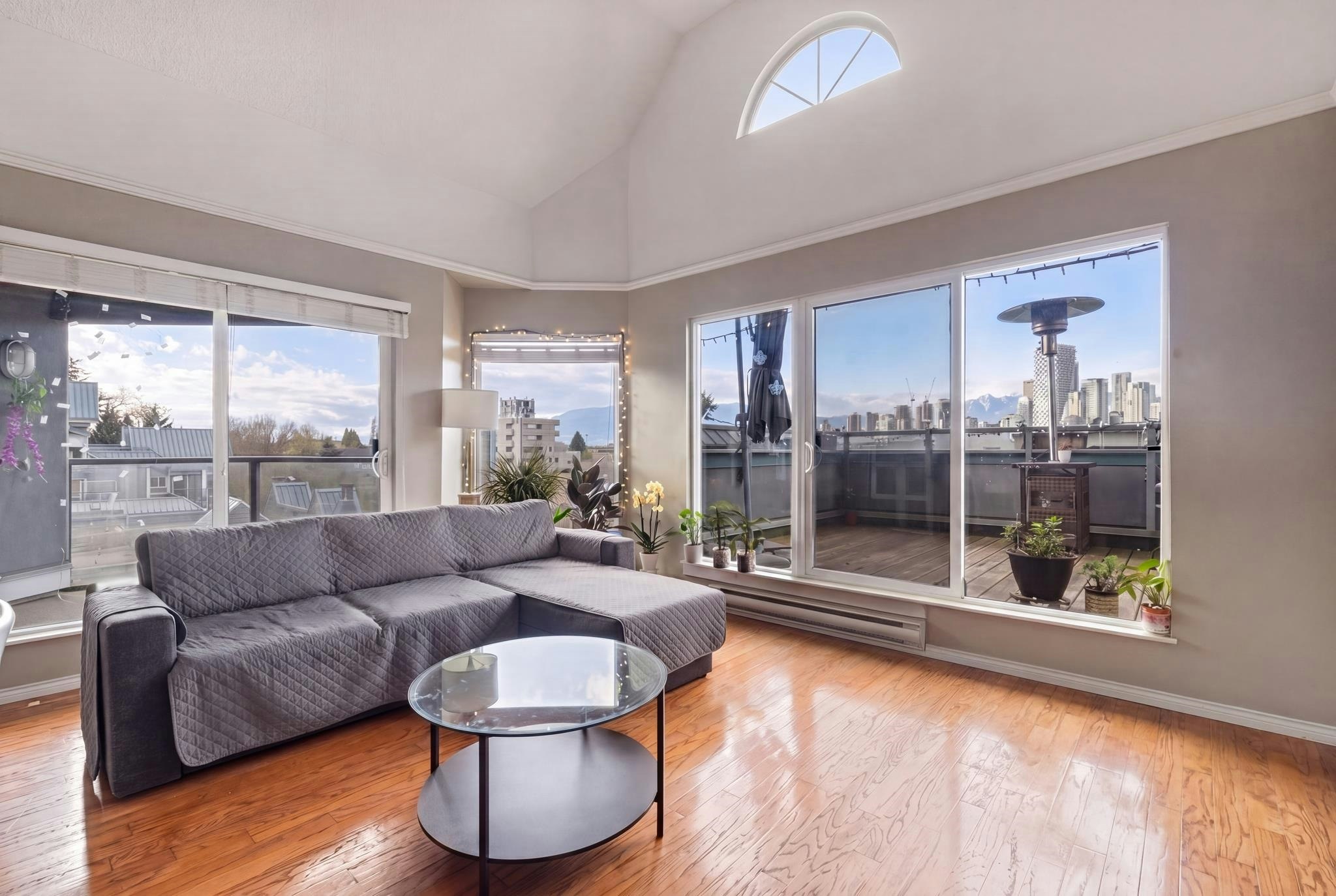 306-1345 W 4th Avenue, Vancouver, BC, V6H 3Y8