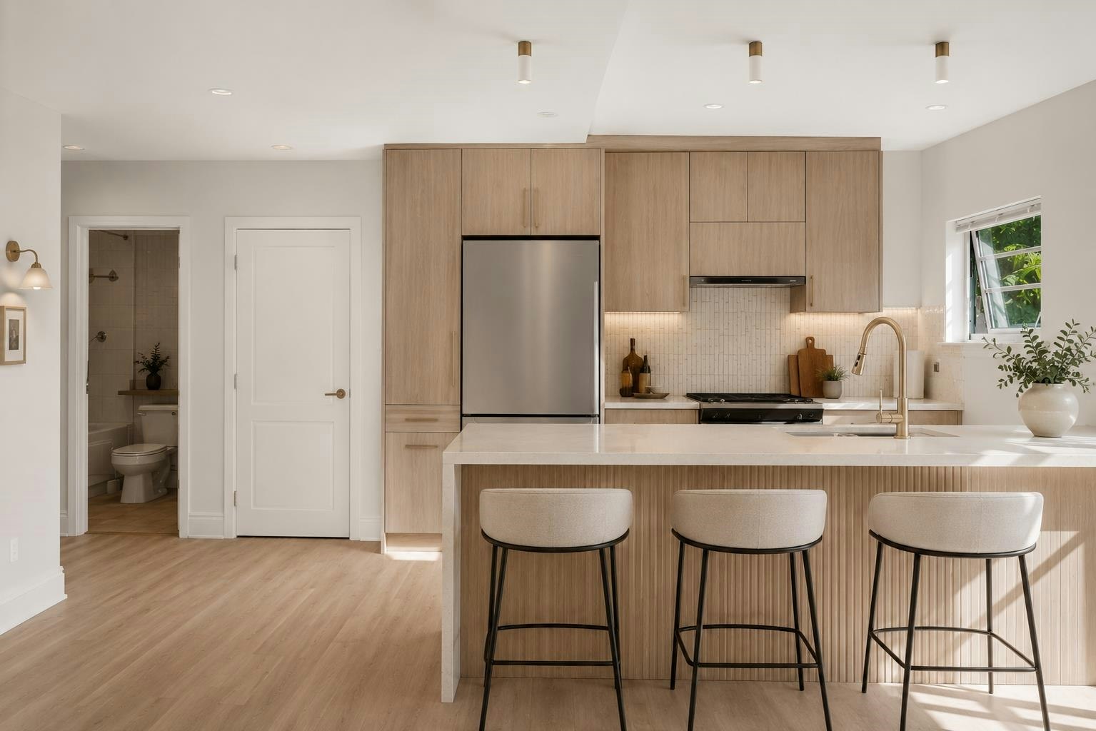 3027 W 7th Avenue, Vancouver, BC, V6K 1Z7 - 4
