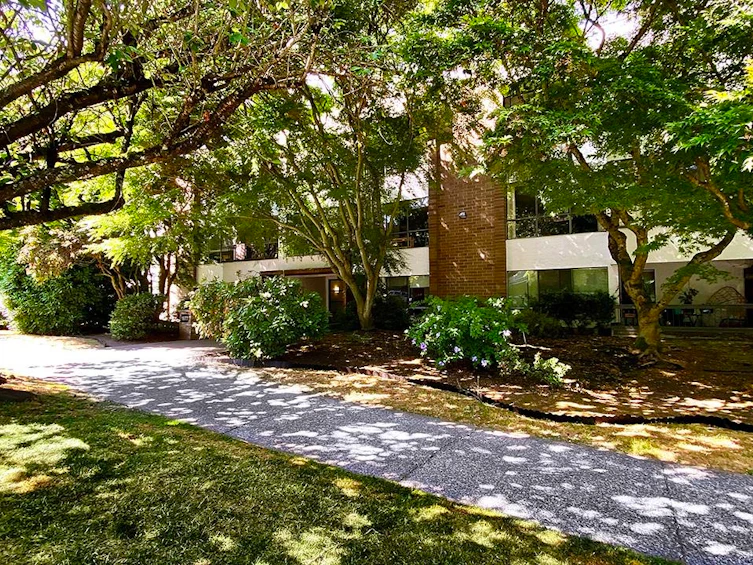 303-1877 W 5th Avenue, Vancouver, BC, V6J 1P5 - 23