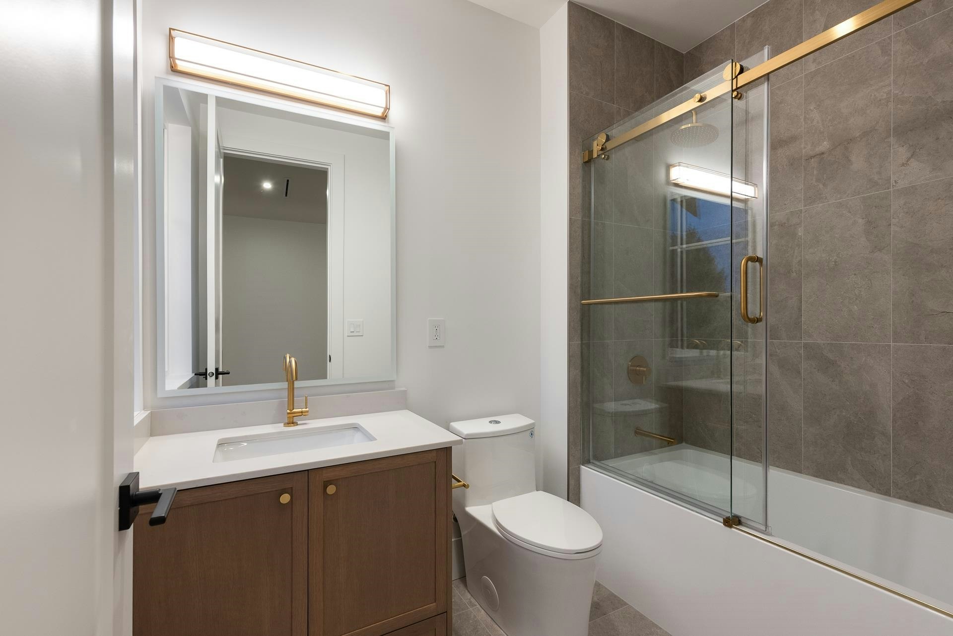 2149 Palliser Avenue, Coquitlam, BC, V3K 1W9 - 28