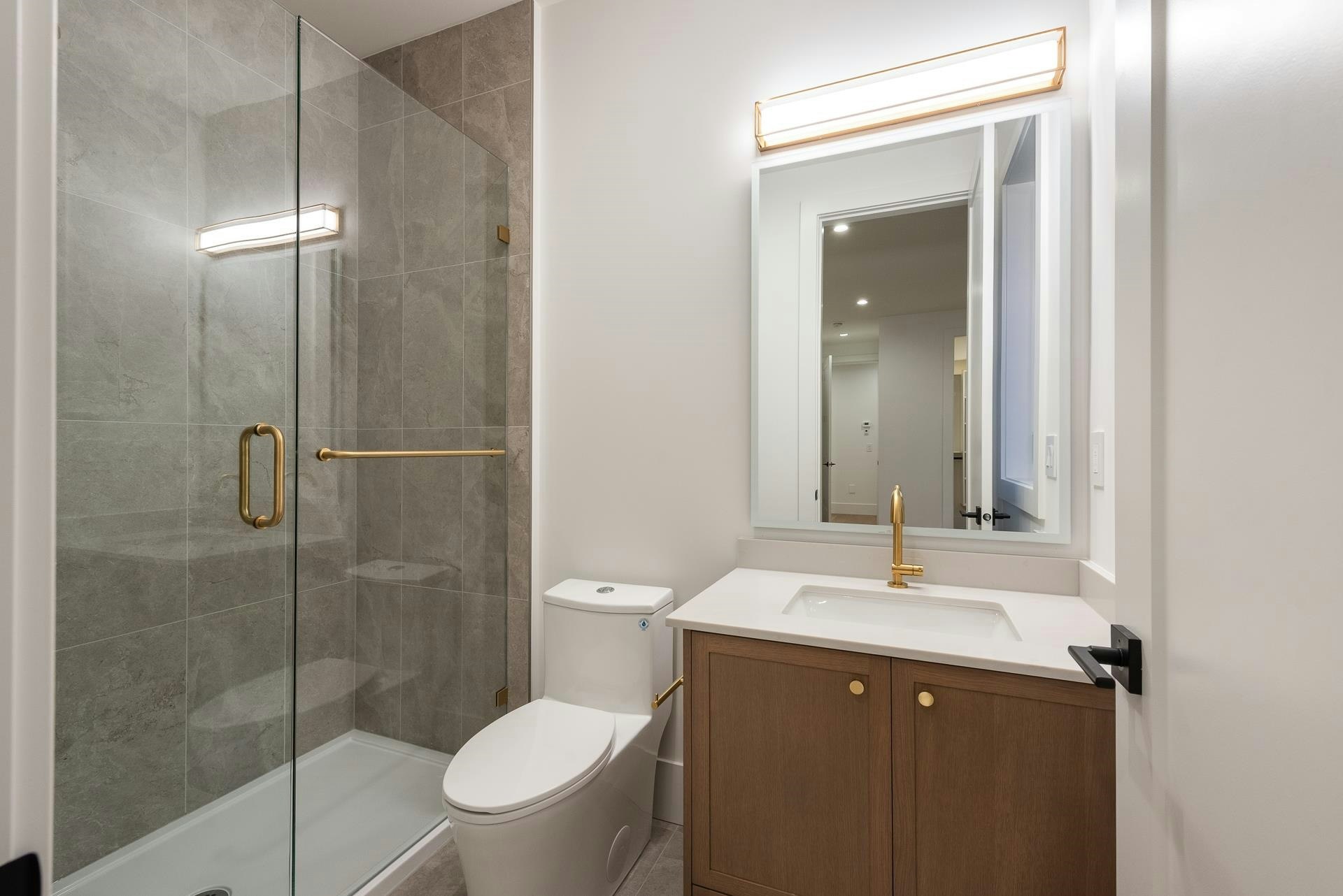 2149 Palliser Avenue, Coquitlam, BC, V3K 1W9 - 25
