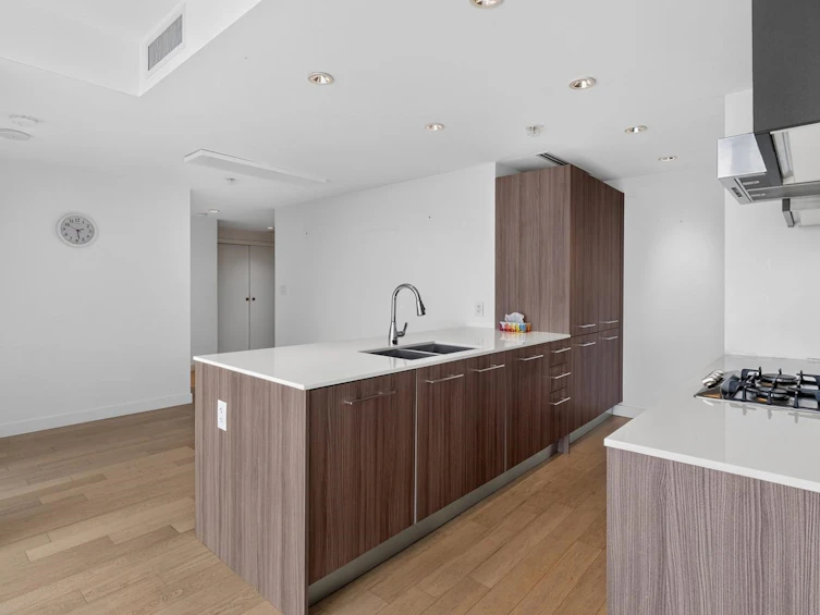 906-2221 E 30th Avenue, Vancouver, BC, V5N 0G6 - 5