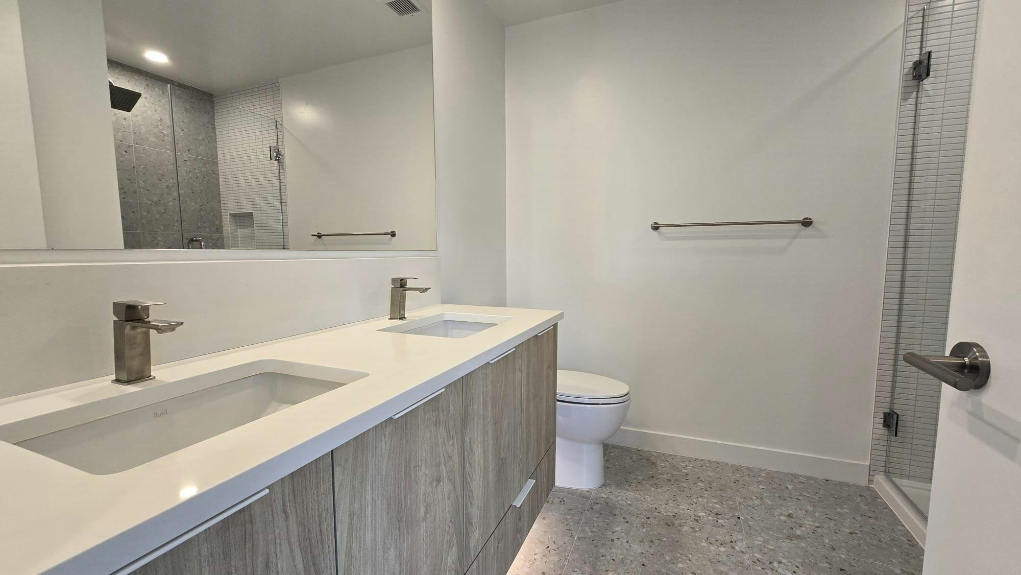 309-1616 Lloyd Avenue, North Vancouver, BC, V7P 1S5 - 6