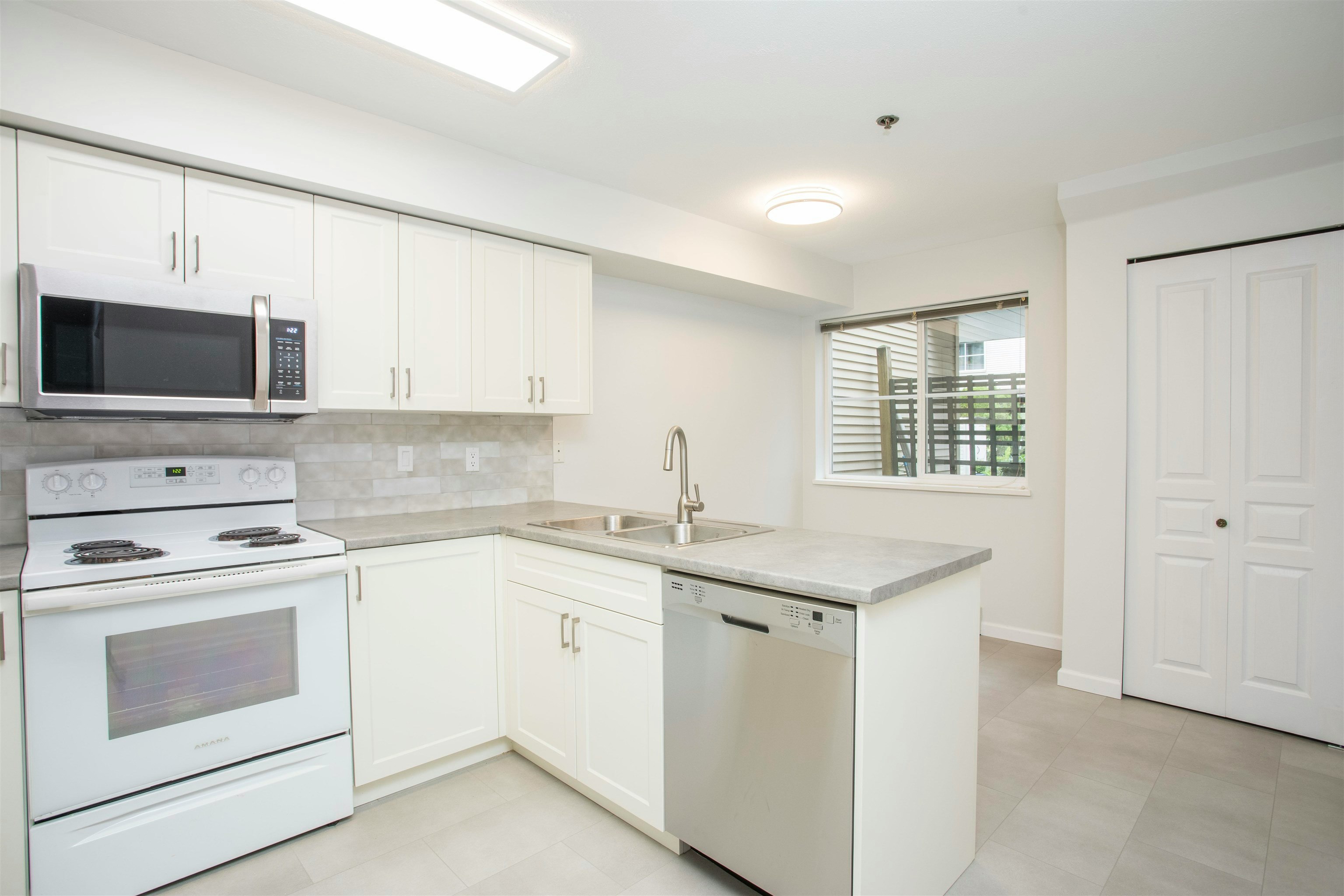22-12449 191 Street, Pitt Meadows, BC, V3Y 2R4 - 8