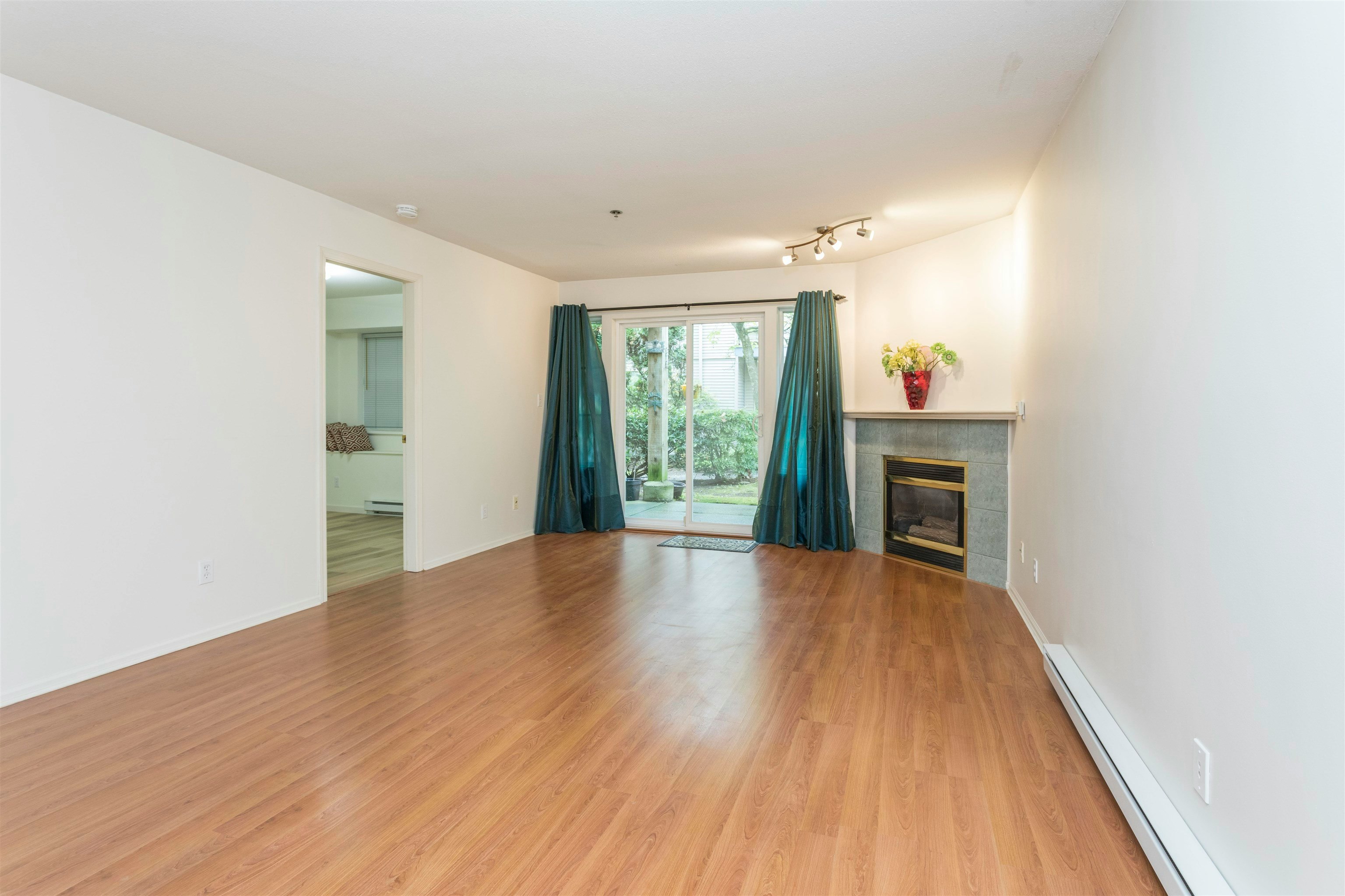 22-12449 191 Street - 3