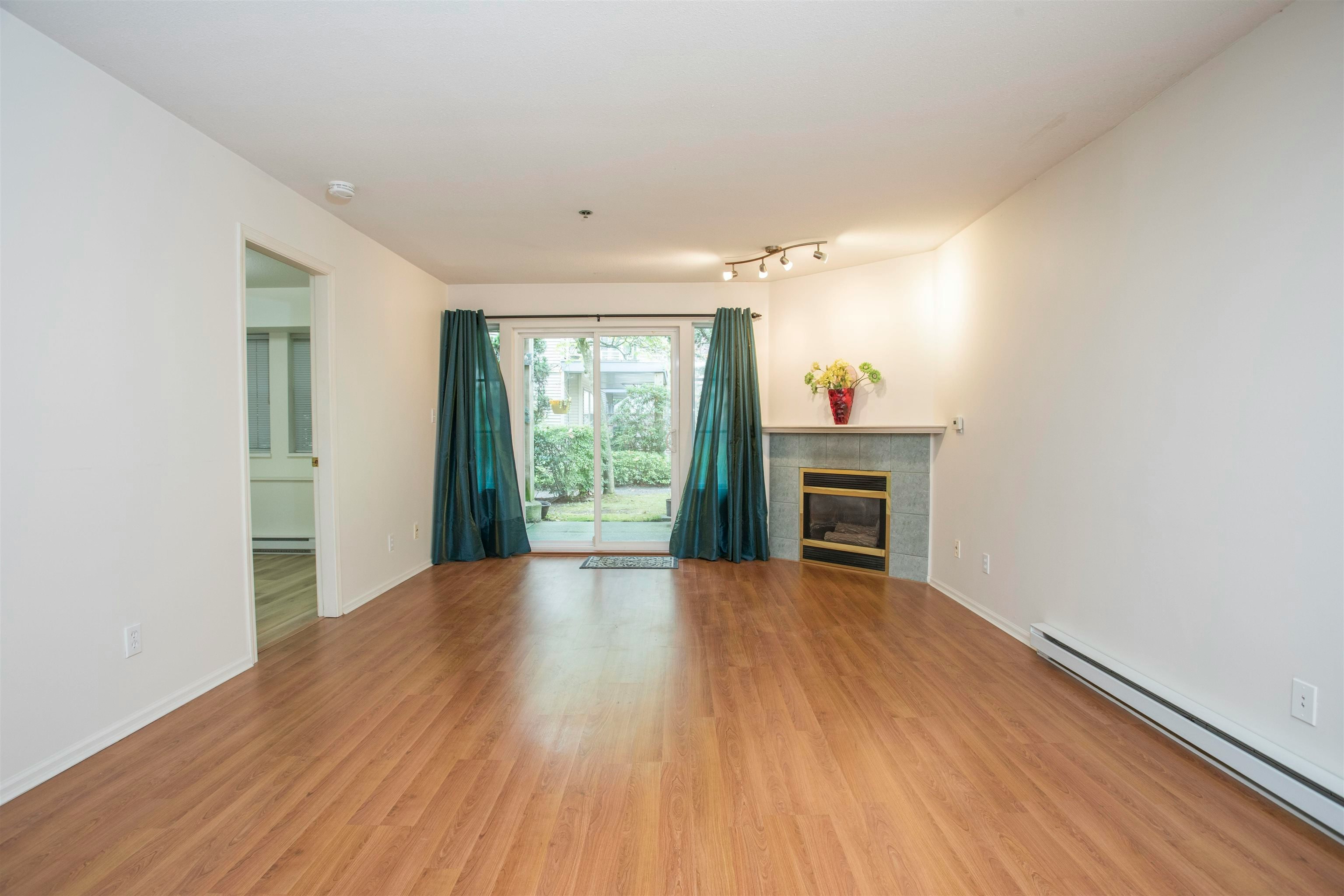 22-12449 191 Street - 4
