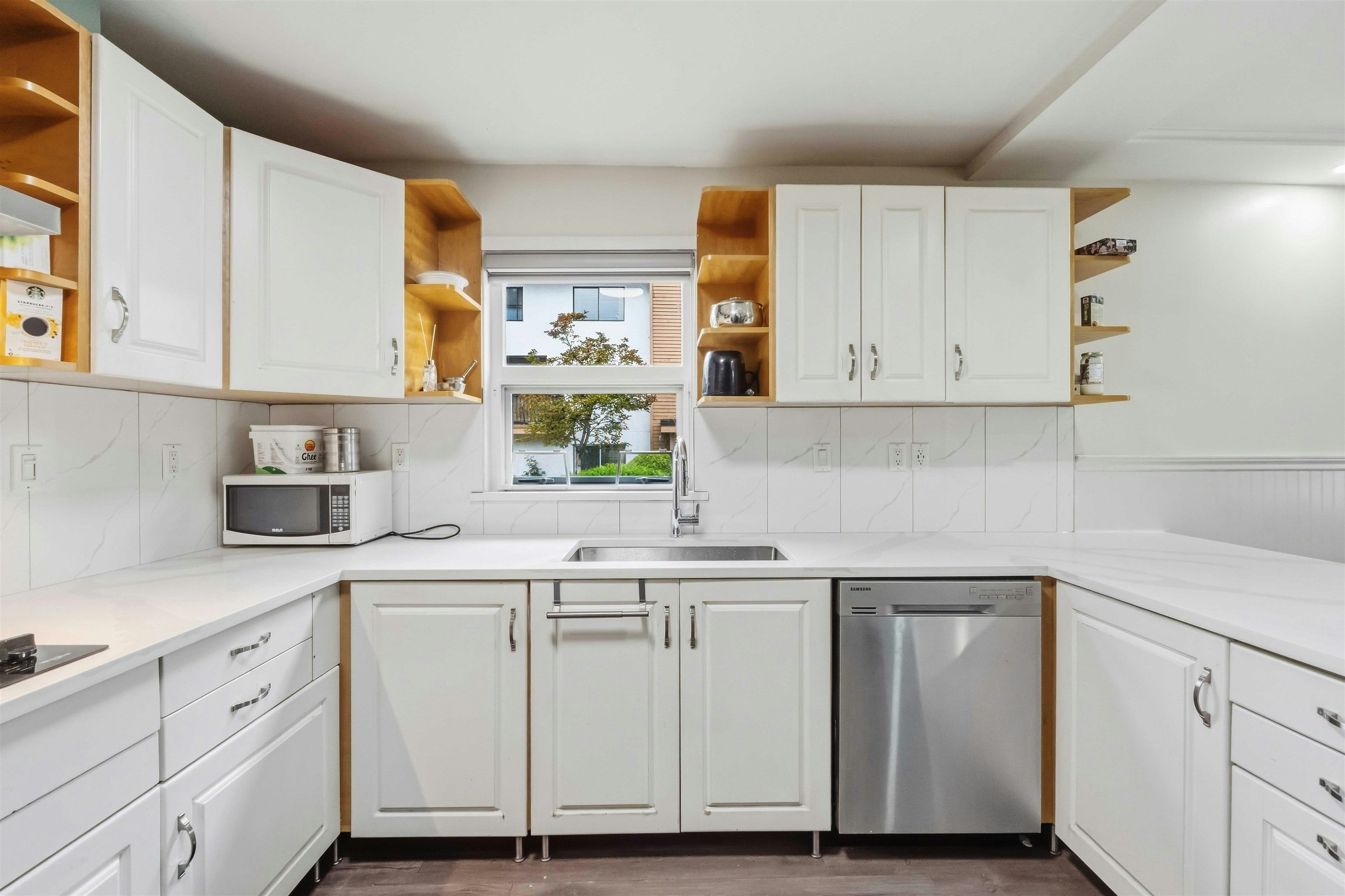 13323 71b Avenue, Surrey, BC, V3W 7Z5 - 11