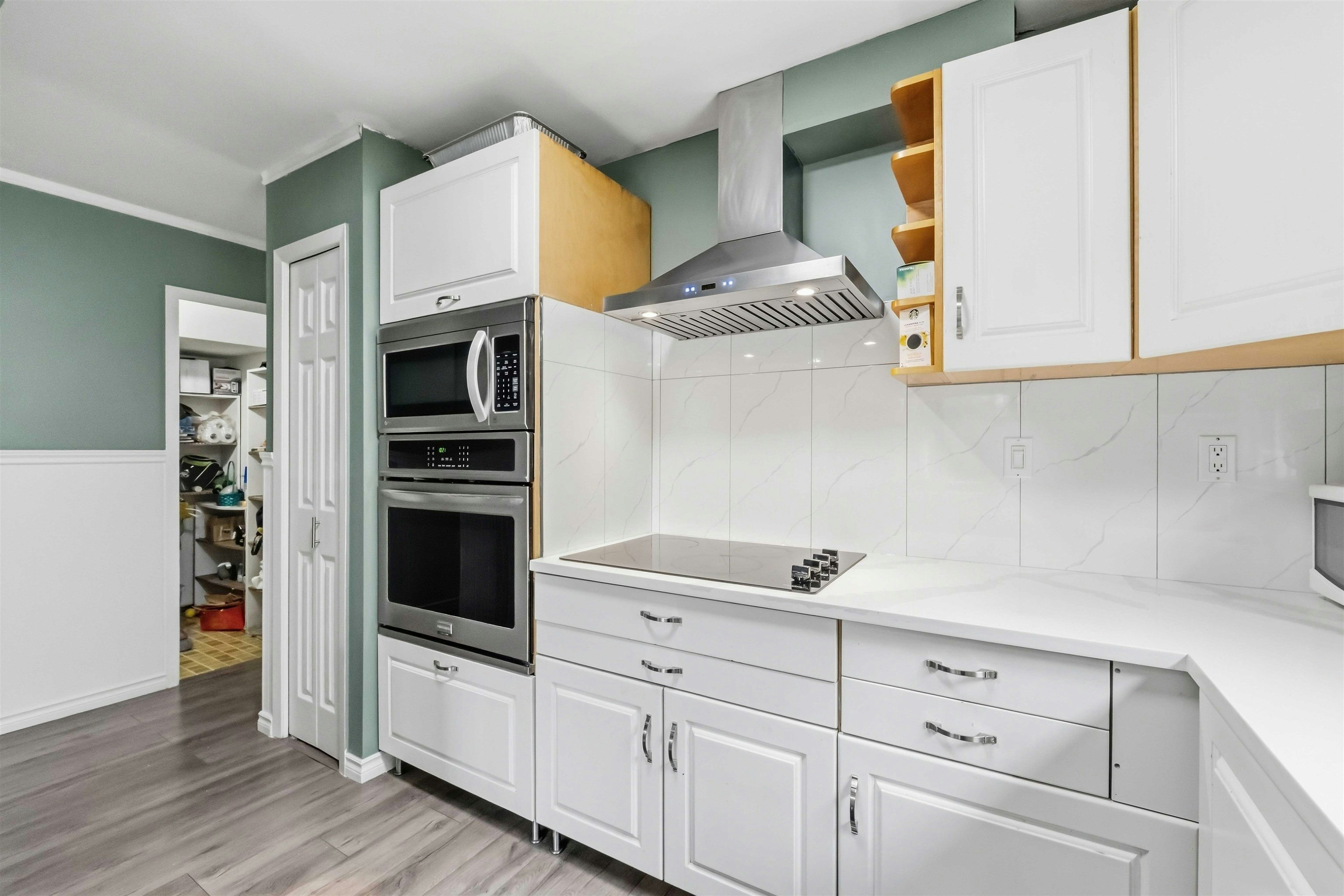 13323 71b Avenue, Surrey, BC, V3W 7Z5 - 12
