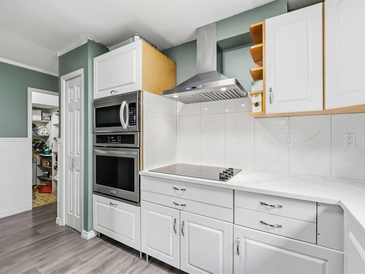 13323 71b Avenue, Surrey, BC, V3W 7Z5 - 12