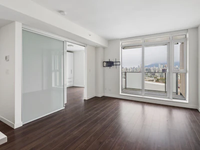 1101-285 E 10th Avenue - 3