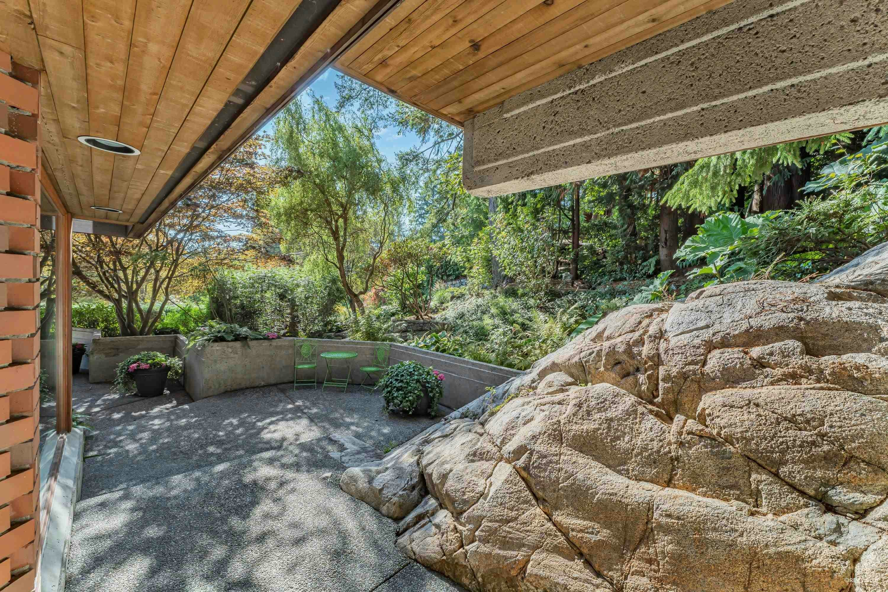 4651 Marine Drive, West Vancouver, BC, V7W 2P1 - 11