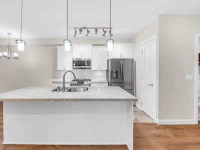 201-20328 86 Avenue - 2