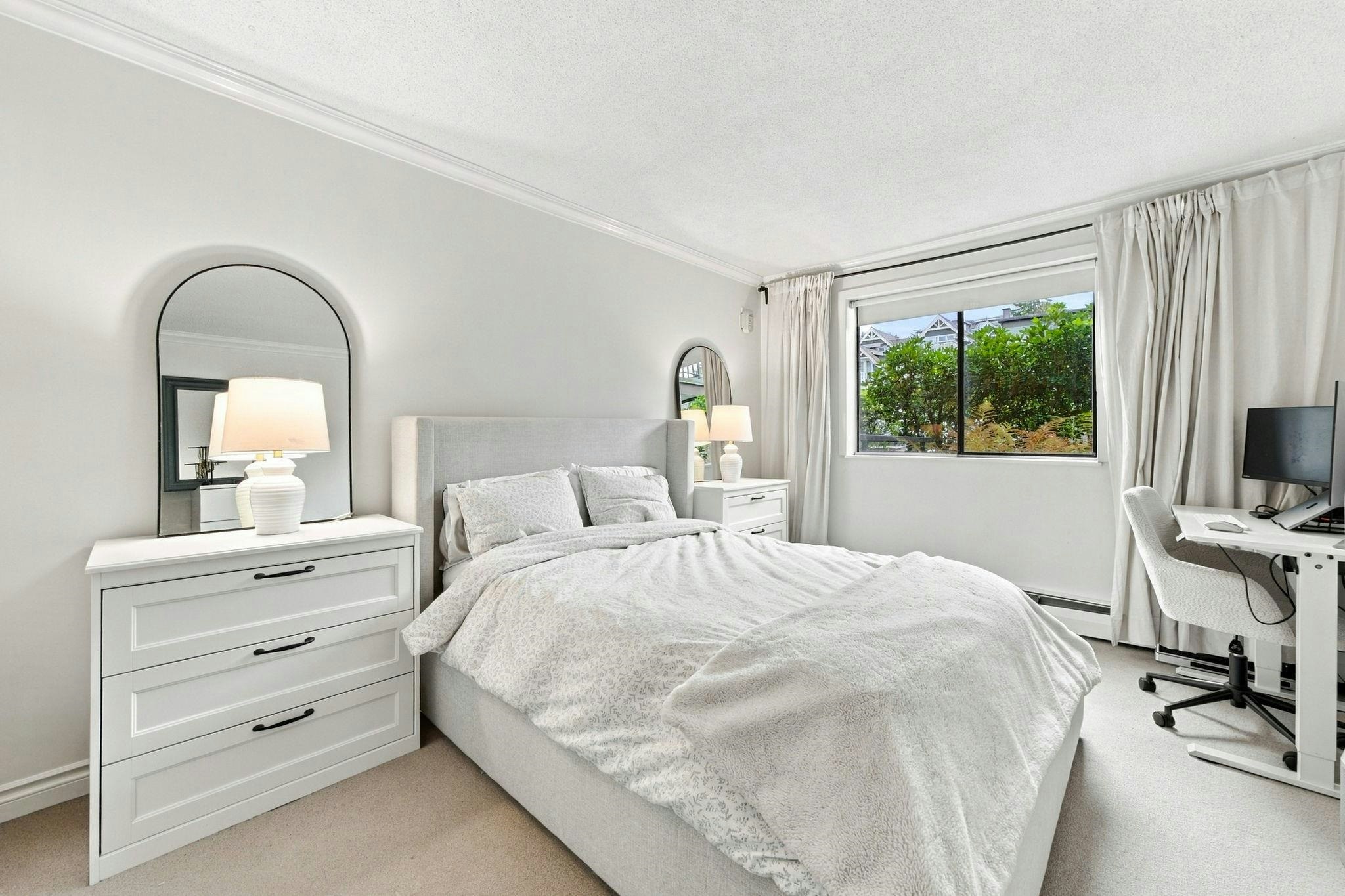 102-131 W 4 Street, North Vancouver, BC, V7M 3C8 - 2