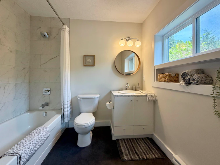 6376 Sunshine Coast Highway, Sechelt, BC, V7Z 0M3 - 21