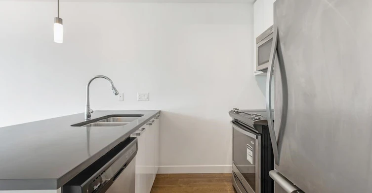 210-6533 Mckay Avenue, Burnaby, BC, V5H 2V5 - 11